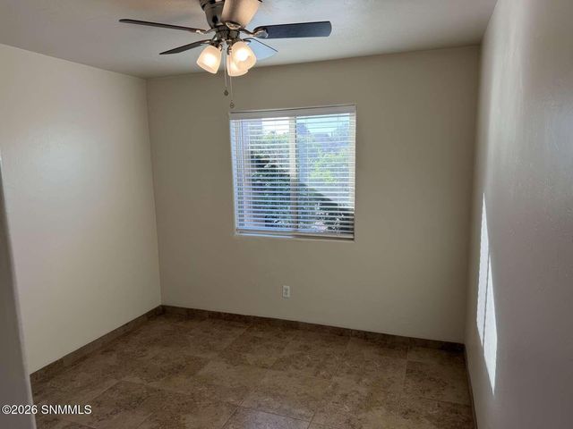 1813 Seldon Avenue, Las Cruces, NM 88001