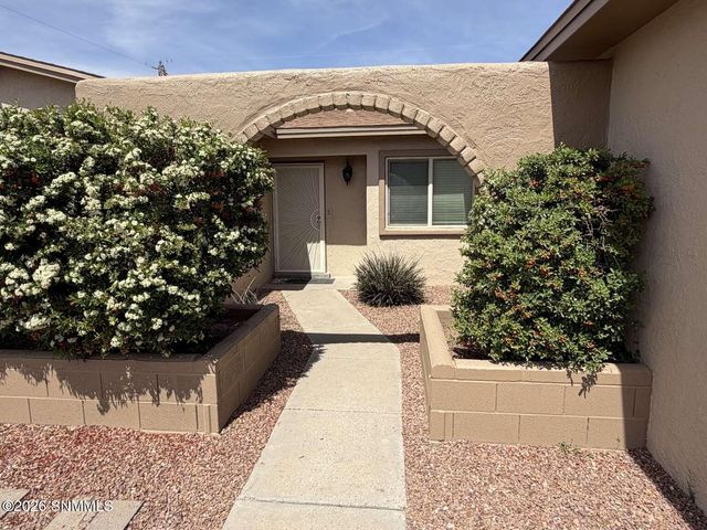 1813 Seldon Avenue, Las Cruces, NM 88001