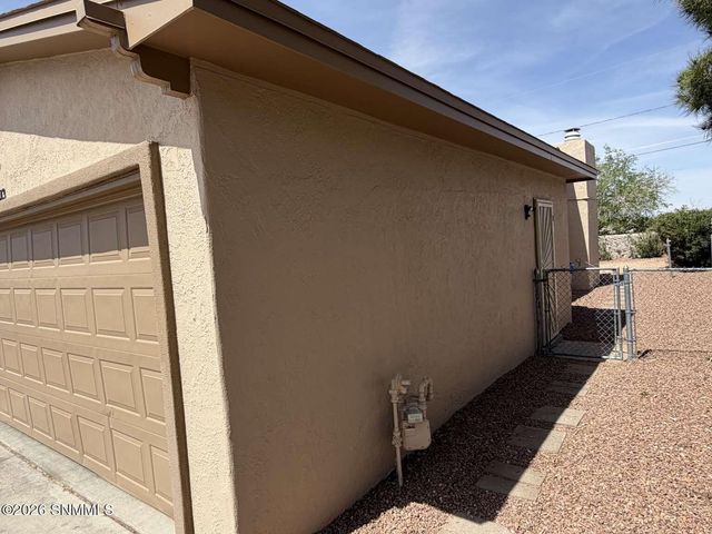 1813 Seldon Avenue, Las Cruces, NM 88001
