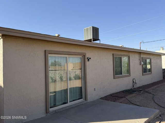 1813 Seldon Avenue, Las Cruces, NM 88001