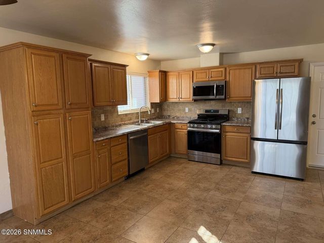 1813 Seldon Avenue, Las Cruces, NM 88001