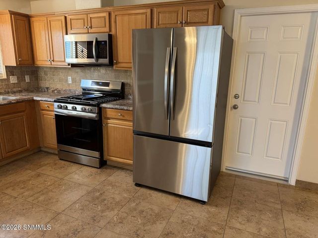 1813 Seldon Avenue, Las Cruces, NM 88001