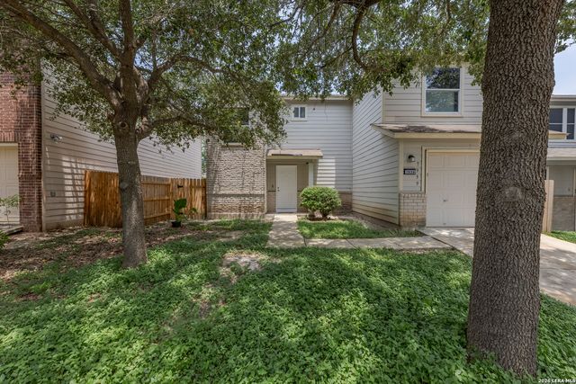 7939 Meadow Way Ct, San Antonio, TX 78227