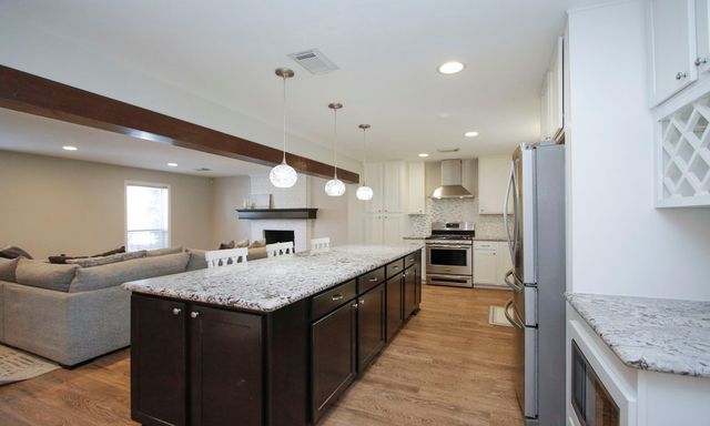 603 Shenandoah Drive, Shenandoah, TX 77381