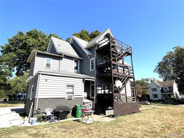 326 Portland Avenue, Belleville, IL 62220