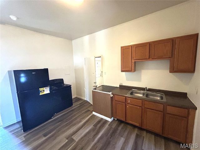 326 Portland Avenue, Belleville, IL 62220