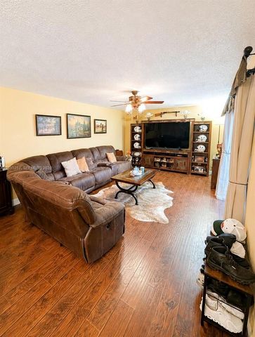 2589 Garden 2589 2589, Hollywood, FL 33026