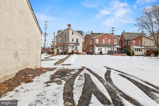 30 W 6TH ST, Lansdale, PA 19446