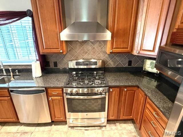 1 Stonebridge Place, St Charles, MO 63301
