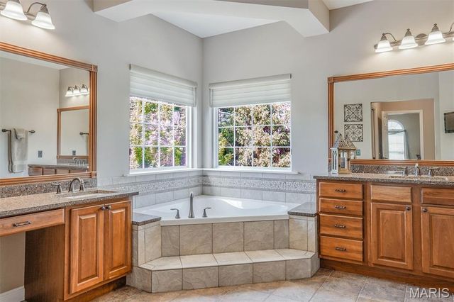 1 Stonebridge Place, St Charles, MO 63301