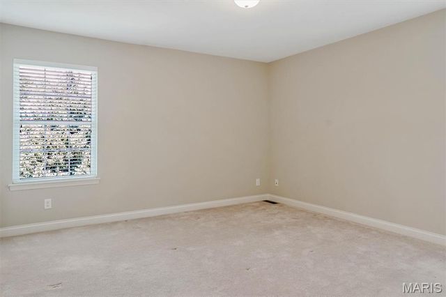 1 Stonebridge Place, St Charles, MO 63301