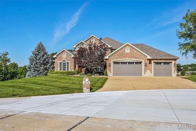 1 Stonebridge Place, St Charles, MO 63301