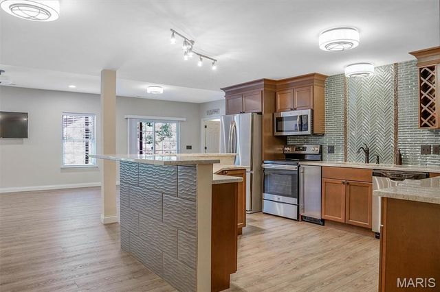 1 Stonebridge Place, St Charles, MO 63301