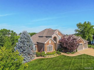 1 Stonebridge Place, St Charles, MO 63301