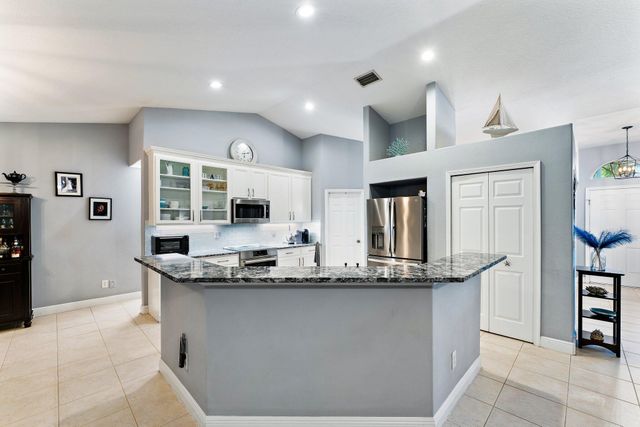 2136 SW Panther Trace, Stuart, FL 34997