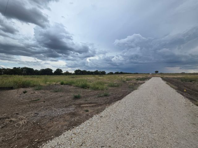 375 Fm 3049, Blum, TX 76627