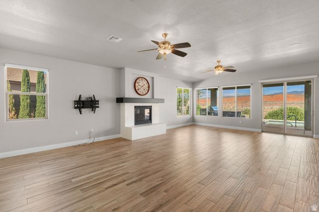 411 N HIGHLAND PKWY, Washington, UT 84780