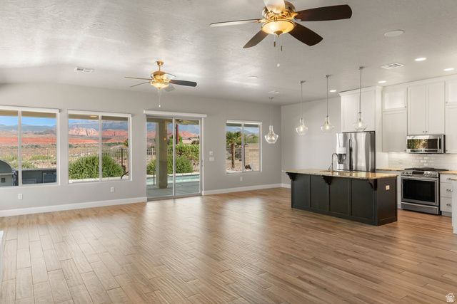 411 N HIGHLAND PKWY, Washington, UT 84780