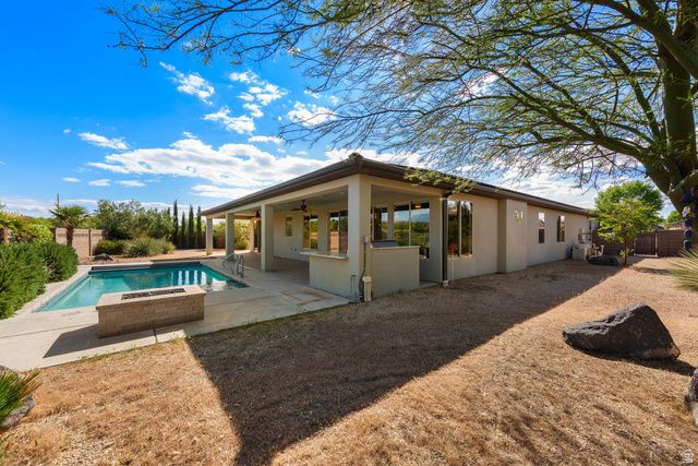 411 N HIGHLAND PKWY, Washington, UT 84780