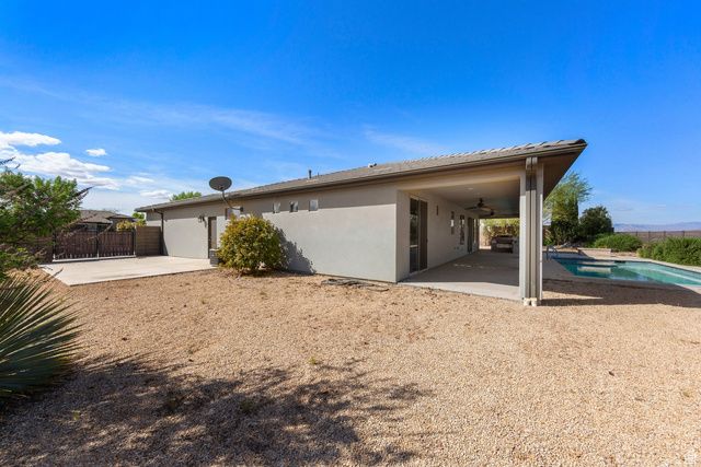 411 N HIGHLAND PKWY, Washington, UT 84780