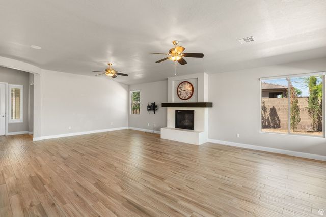 411 N HIGHLAND PKWY, Washington, UT 84780