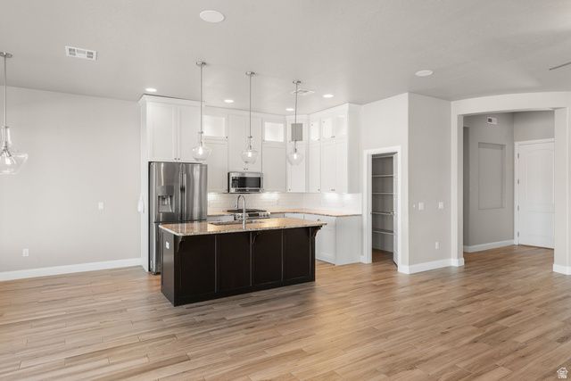 411 N HIGHLAND PKWY, Washington, UT 84780