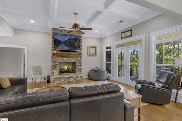 813 Olivine Court, Chesnee, SC 29323
