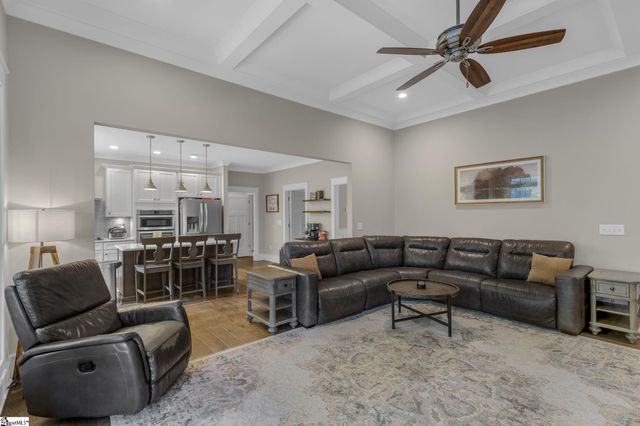 813 Olivine Court, Chesnee, SC 29323