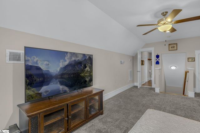 813 Olivine Court, Chesnee, SC 29323