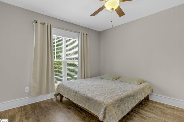 813 Olivine Court, Chesnee, SC 29323