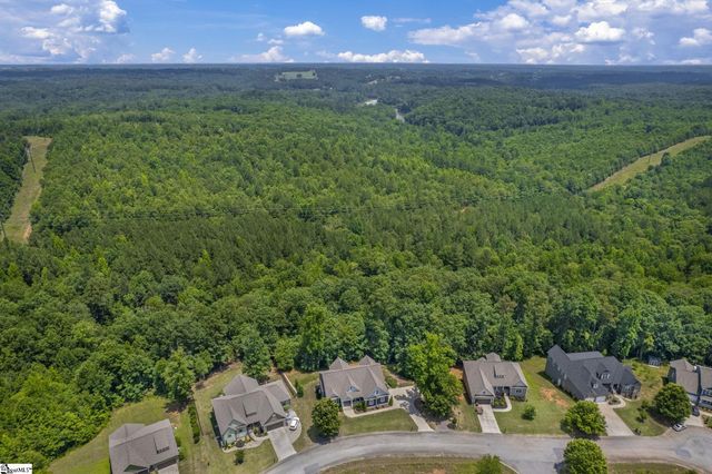 813 Olivine Court, Chesnee, SC 29323