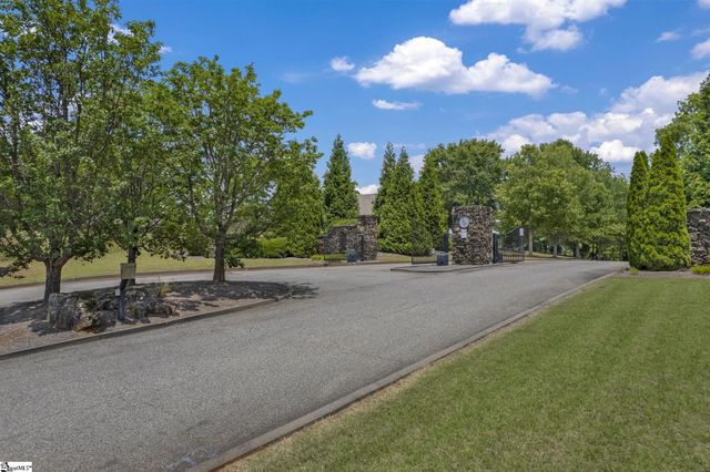 813 Olivine Court, Chesnee, SC 29323