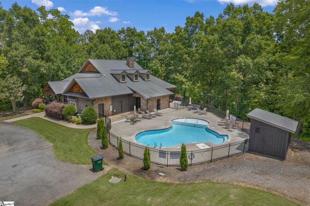 813 Olivine Court, Chesnee, SC 29323