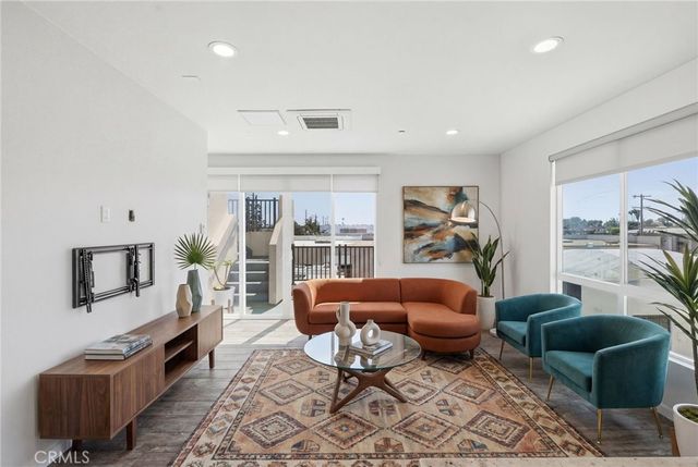 783 Wonder Lane, Costa Mesa, CA 92627