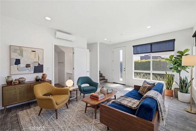 783 Wonder Lane, Costa Mesa, CA 92627