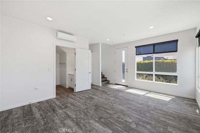 783 Wonder Lane, Costa Mesa, CA 92627