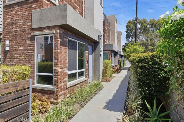 783 Wonder Lane, Costa Mesa, CA 92627