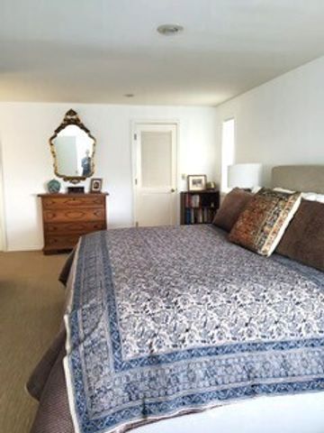 424 Island View Lane, Langley, WA 98260