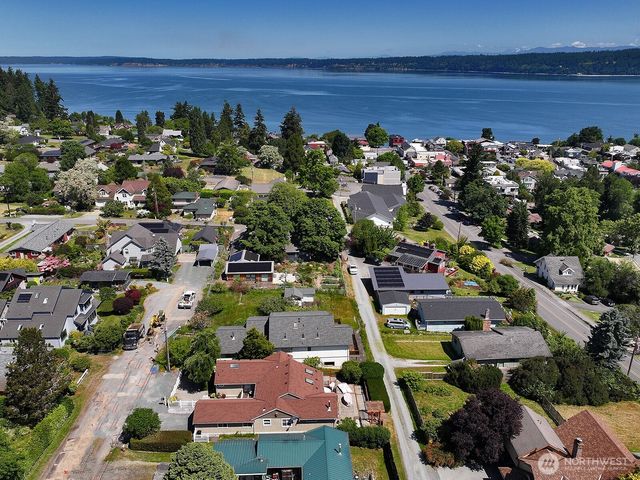 424 Island View Lane, Langley, WA 98260