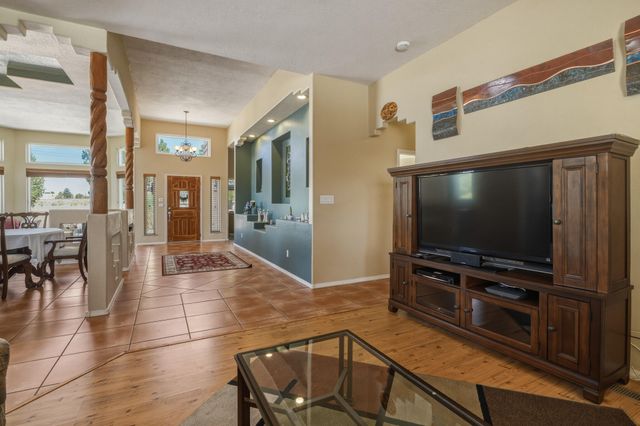 9174 Signal Avenue NE, Albuquerque, NM 87122