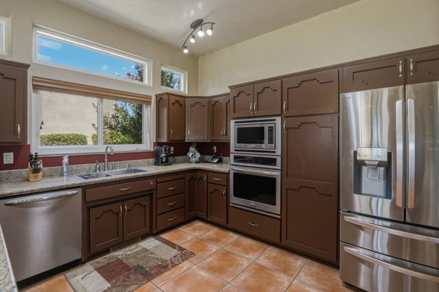 9174 Signal Avenue NE, Albuquerque, NM 87122