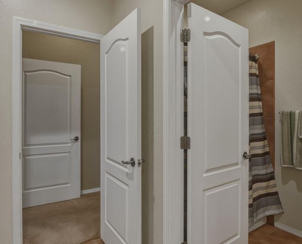 9174 Signal Avenue NE, Albuquerque, NM 87122
