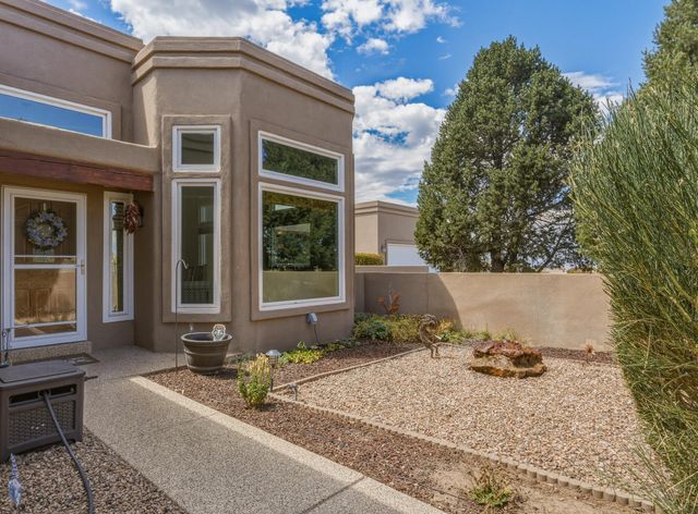 9174 Signal Avenue NE, Albuquerque, NM 87122