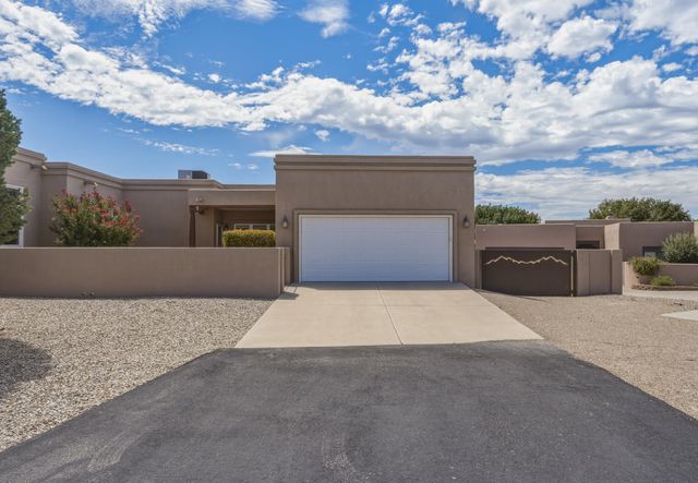 9174 Signal Avenue NE, Albuquerque, NM 87122