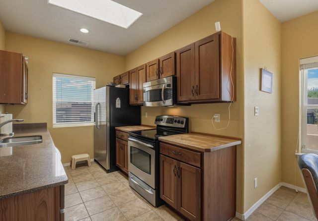 9174 Signal Avenue NE, Albuquerque, NM 87122