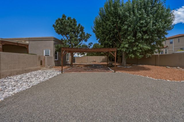 9174 Signal Avenue NE, Albuquerque, NM 87122