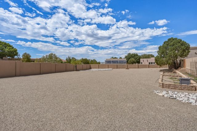 9174 Signal Avenue NE, Albuquerque, NM 87122