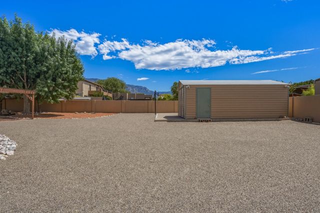 9174 Signal Avenue NE, Albuquerque, NM 87122
