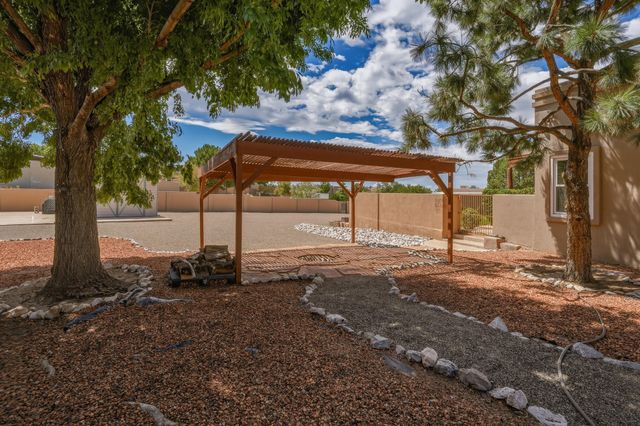 9174 Signal Avenue NE, Albuquerque, NM 87122