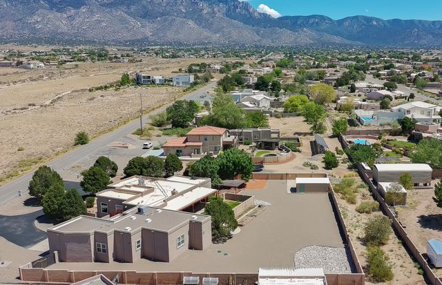 9174 Signal Avenue NE, Albuquerque, NM 87122